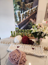 Load image into Gallery viewer, Chunky Knit Blanket Loom