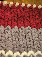 Load image into Gallery viewer, Chunky Knit Patterns