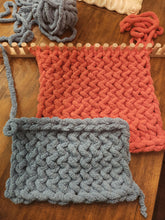 Load image into Gallery viewer, Chunky Blanket Loom™ – Extendable Loom for 2cm/3/4" thick yarn