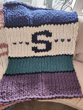 Load image into Gallery viewer, Chunky Blanket with Initial