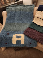 Load image into Gallery viewer, Chunky Blanket with Initial