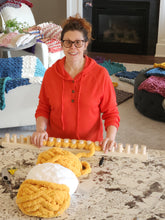 Load image into Gallery viewer, Jumbo KIT #8 Blanket Loom 36" includes 6 skeins of #8 Jumbo Yarn