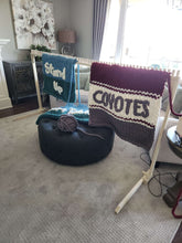 Load image into Gallery viewer, Stand Up Loom Table - Stand Up or use over your bed!