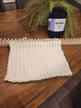 Load image into Gallery viewer, Skinny Blanket Loom for 1cm-3/8" thick yarn
