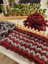 Load image into Gallery viewer, Chunky Knit Blanket Loom