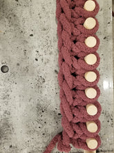 Load image into Gallery viewer, Cast On beginning rows