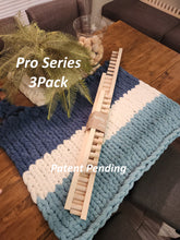 Load image into Gallery viewer, Chunky Blanket Loom™ – Extendable Loom for 2cm/3/4" thick yarn