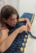 Load image into Gallery viewer, chunky blanket loom