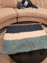 Load image into Gallery viewer, hand loom