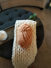 Load image into Gallery viewer, KIT - Standard Size Chunky Blanket Loom- NO EXPERIENCE - Beginner Level - Uppercase Designs in Wood - 1-888-860-7735