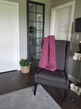 Load image into Gallery viewer, chunky blanket gift
