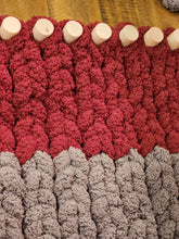 Load image into Gallery viewer, Chunky Blanket Loom - Standard Size - Beginner Level - Online Tutorials
