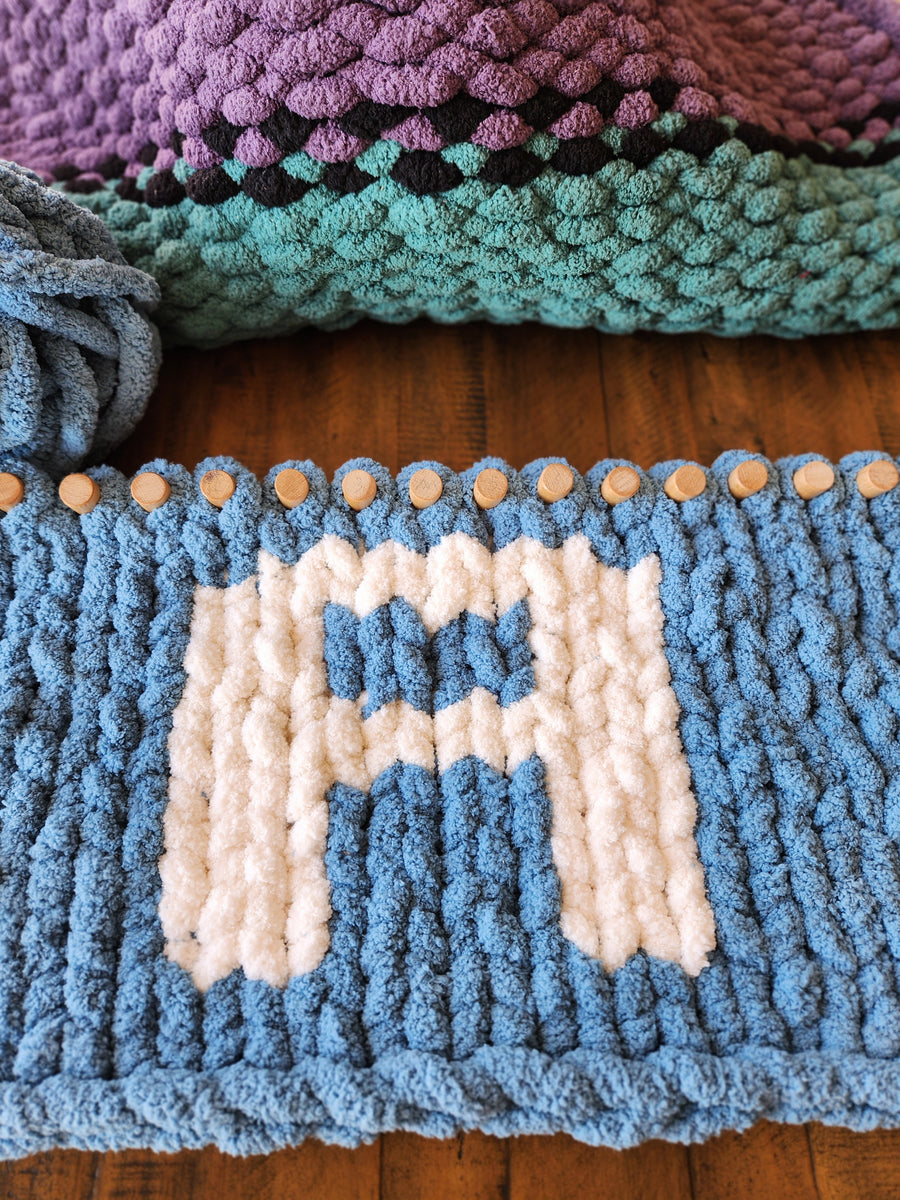 Initials and Number Graphs for Chunky Blankets – Uppercase Designs