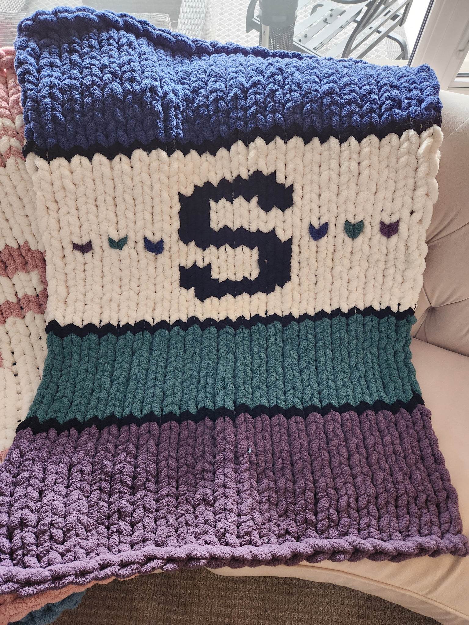 Initials and Number Graphs for Chunky Blankets – Uppercase Designs