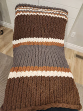 Load image into Gallery viewer, Chunky Blanket Loom

