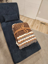 Load image into Gallery viewer, Chunky Blanket
