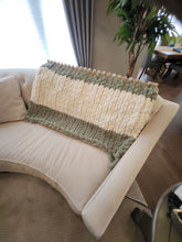 Load image into Gallery viewer, Jumbo Blanket Loom 36&quot; - for Jumbo #8 Yarn - NO EXPERIENCE - Video Tutorials Included
