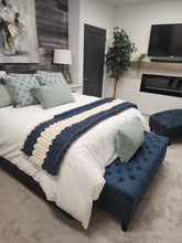 Load image into Gallery viewer, Jumbo Blanket Loom 36&quot; - for Jumbo #8 Yarn - NO EXPERIENCE - Video Tutorials Included

