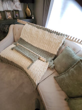 Load image into Gallery viewer, Jumbo Blanket Loom 36&quot; - for Jumbo #8 Yarn - NO EXPERIENCE - Video Tutorials Included

