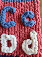 Load image into Gallery viewer, BLUEPRINT - How to make the Chunky Blanket Loom™ with Over 100 Tutorials

