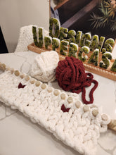 Load image into Gallery viewer, Chunky Blanket Loom - Standard Size - Beginner Level - Online Tutorials
