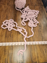 Load image into Gallery viewer, 63" Kit - Chunky Blanket Loom with 6 skeins of yarn (E)

