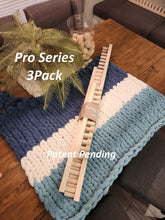 Load image into Gallery viewer, Expandable 3 Piece Chunky Blanket Loom™ - Over 100 Online Tutorial Videos Included (E)

