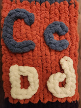 Load image into Gallery viewer, Chunky Blanket Loom™ Knitting Loom Over 100 Lifetime Video Tutorials &amp; Patterns
