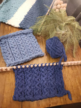 Load image into Gallery viewer, Chunky Blanket Loom™ Knitting Loom Over 100 Lifetime Video Tutorials &amp; Patterns
