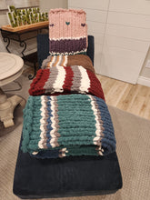 Load image into Gallery viewer, Chunky Knit Blanket
