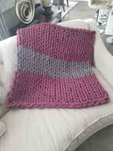 Load image into Gallery viewer, Chunky Blanket Loom - Standard Size - NO EXPERIENCE - Online Tutorials - Uppercase Designs in Wood - 1-888-860-7735
